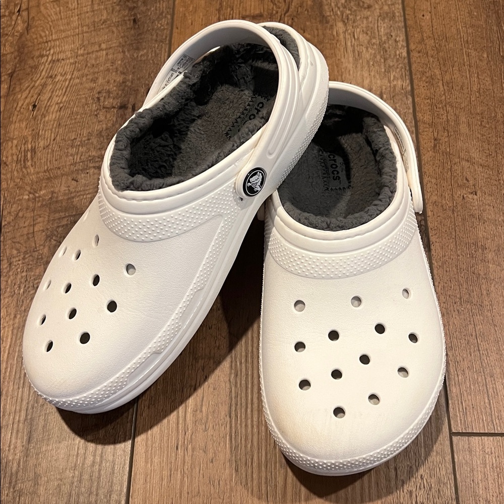 CROCS Kids’ Classic Lined Clog, J4